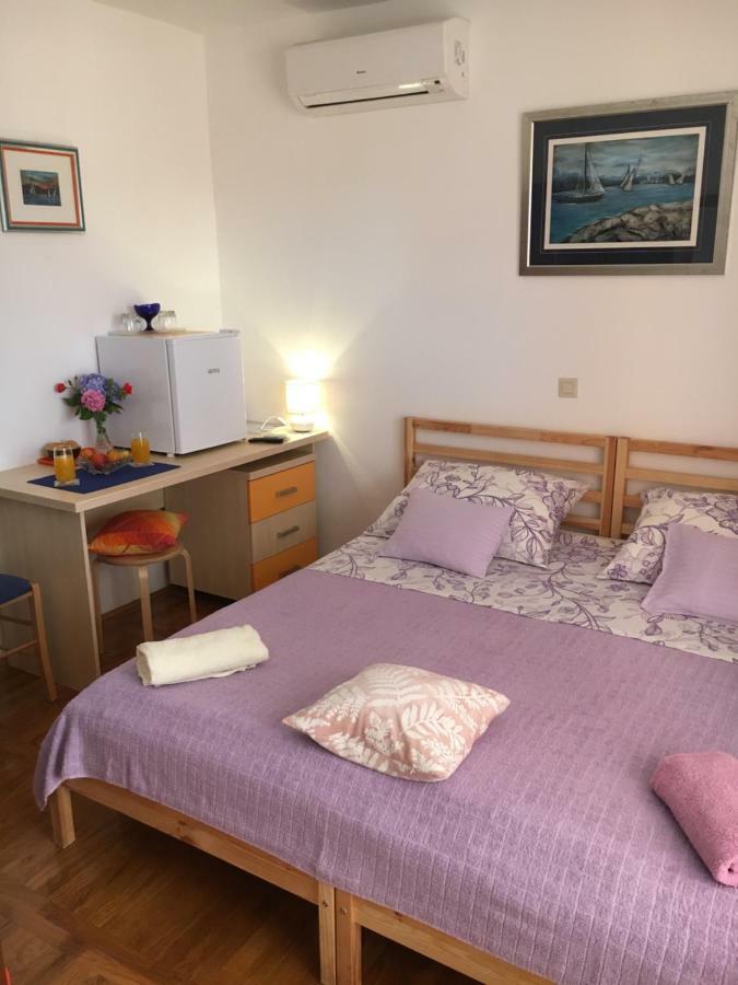 Studio Apartment And Rooms Adria Vodice Exterior foto