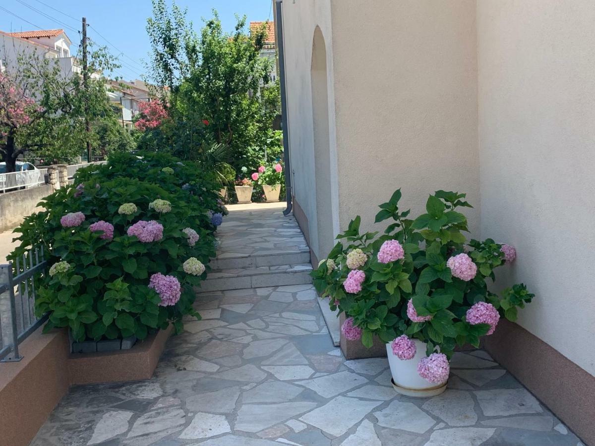 Studio Apartment And Rooms Adria Vodice Exterior foto